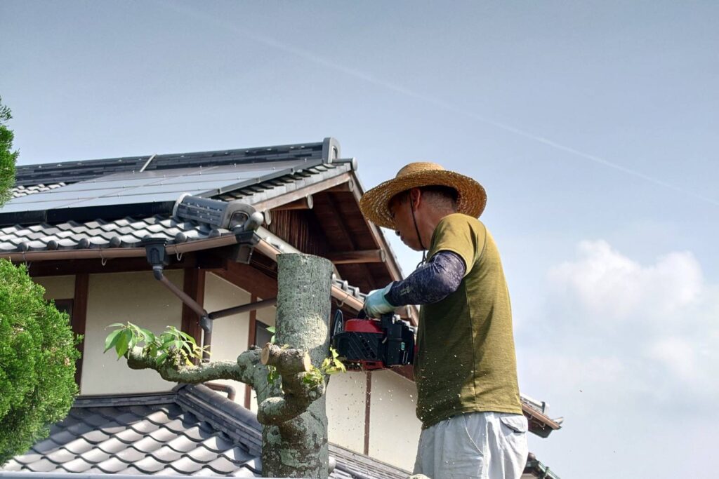 高崎市で剪定後の枝葉を処分するときの注意点